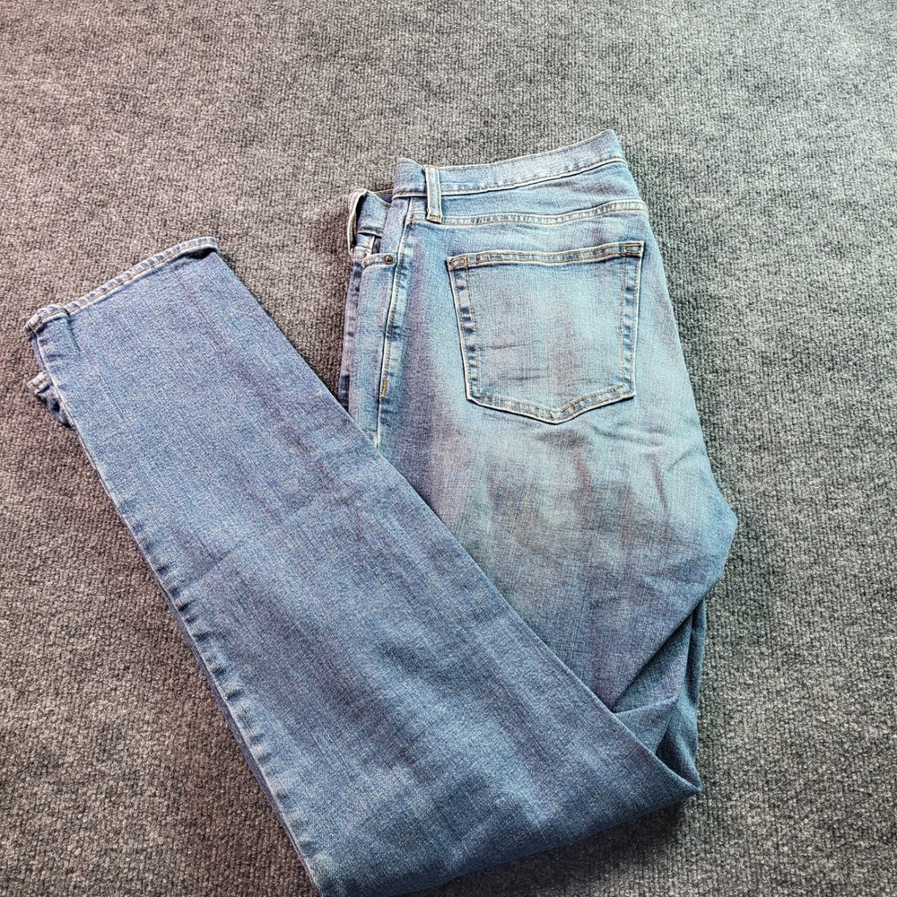 Old Navy Athletic Built In Flex Mens Jeans 34x34‎ Medium Wash Straight Leg